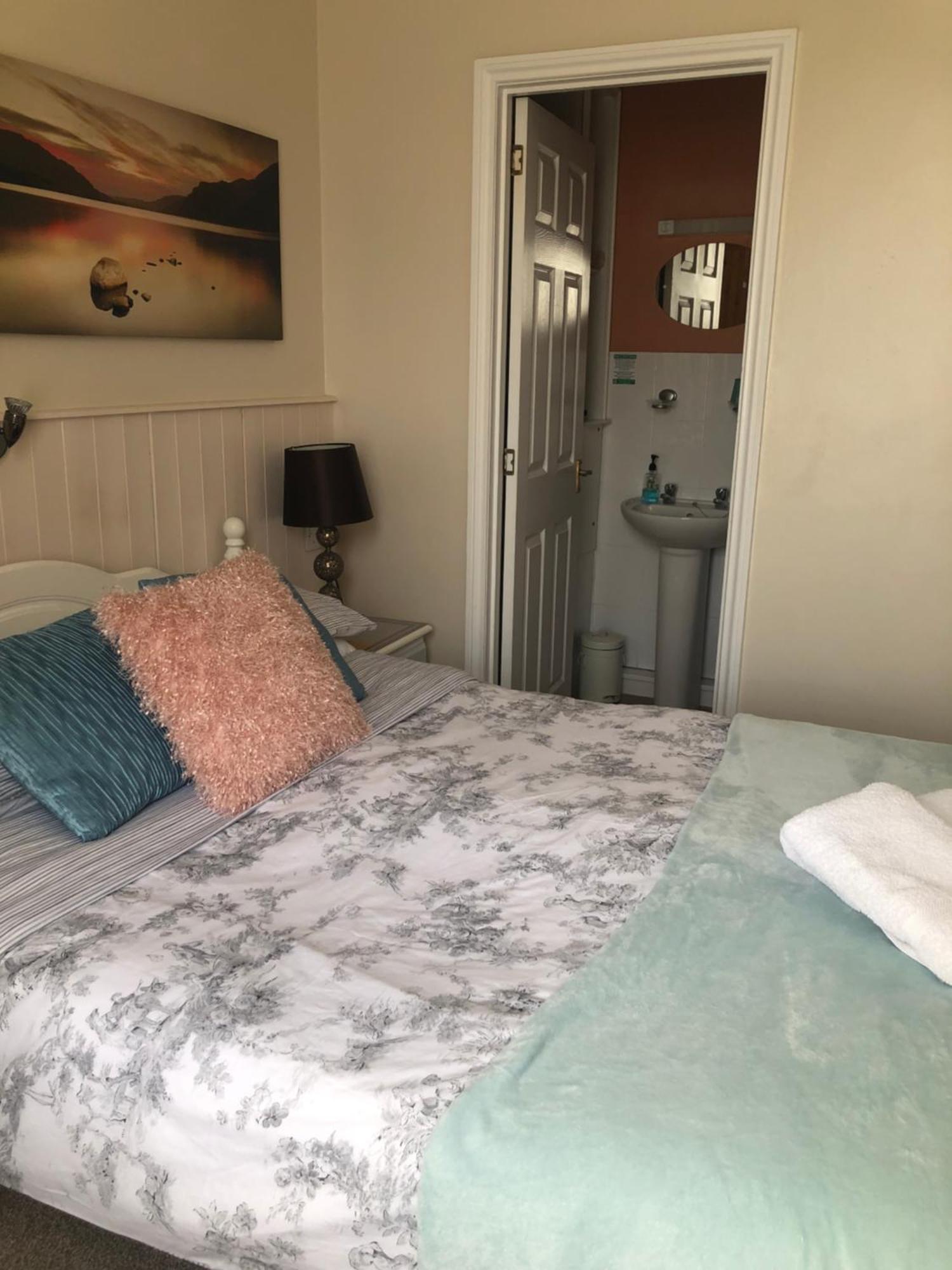 Cornubia Guest House ウェーマス エクステリア 写真