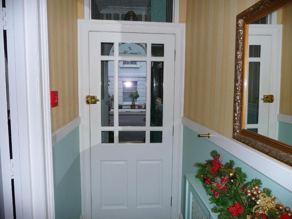Cornubia Guest House ウェーマス エクステリア 写真